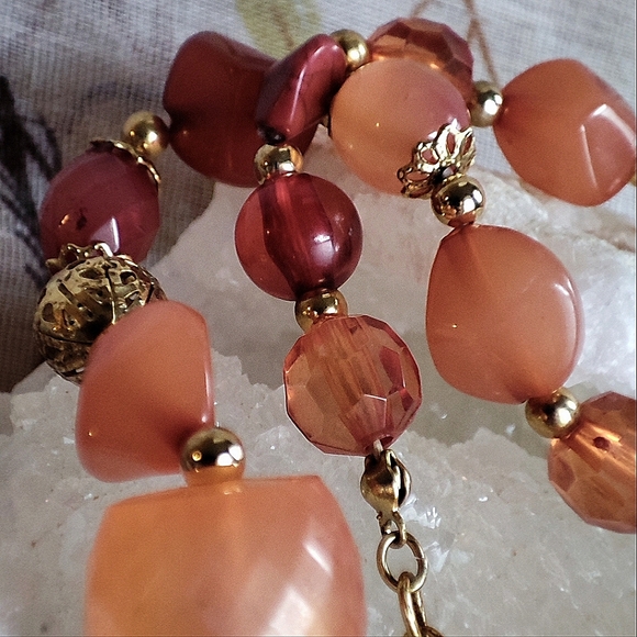 Robert Rose Signed Acrylic Tumbled Stones Gold Filigree Beads Choker Necklace - Picture 6 of 14